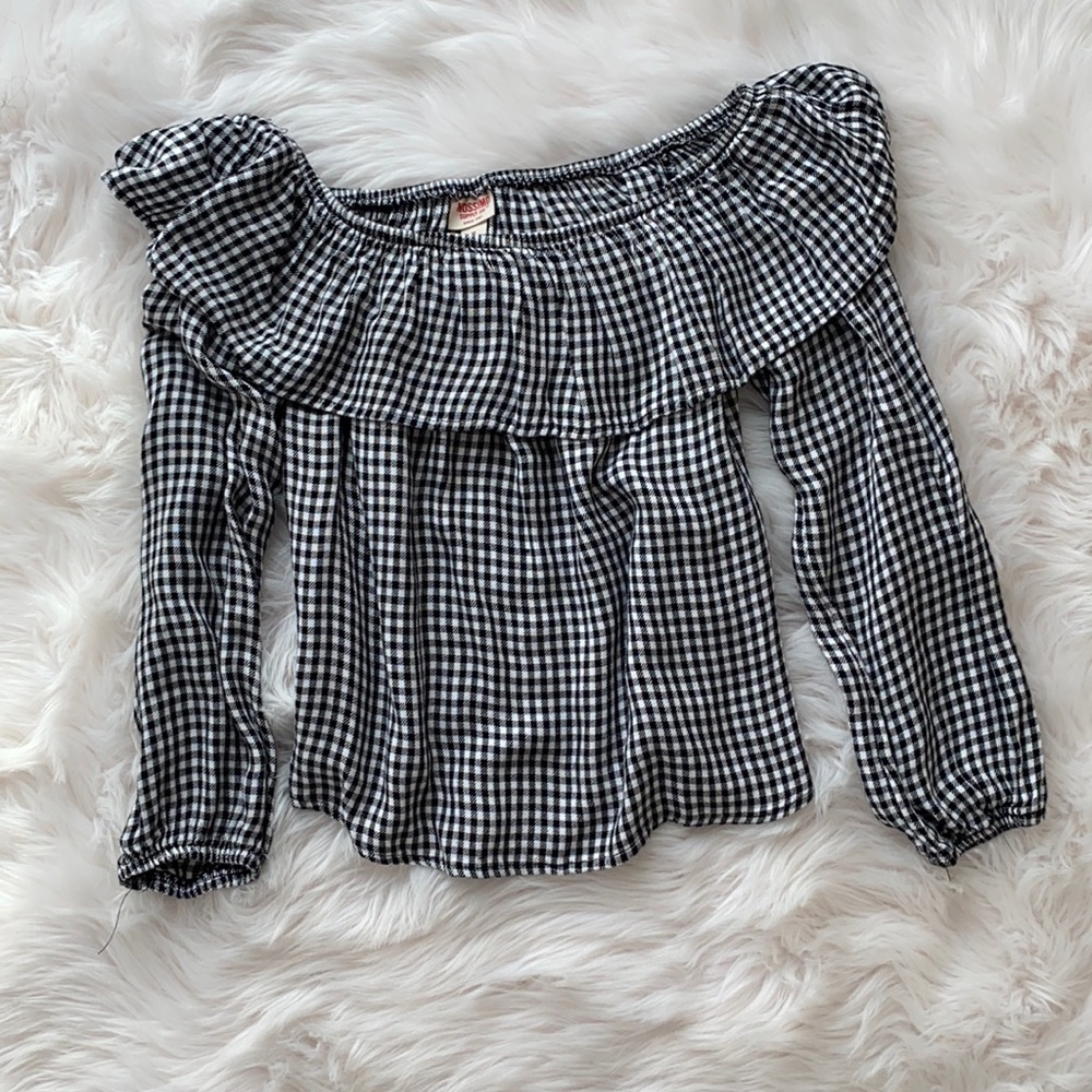 Off shoulder top